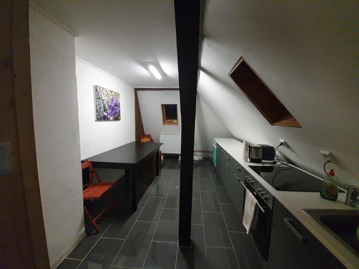 Dachgeschosswohnung In Neumuenster 2 Zimmer Zewnętrze zdjęcie